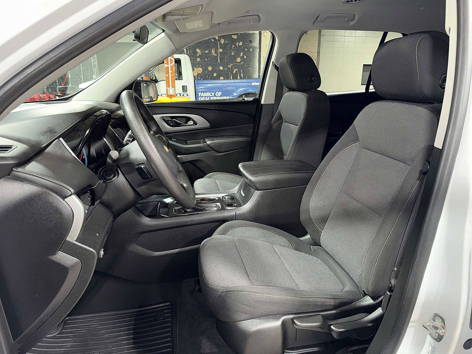 Used 2020 Chevrolet Traverse LS AWD/4WD image 15