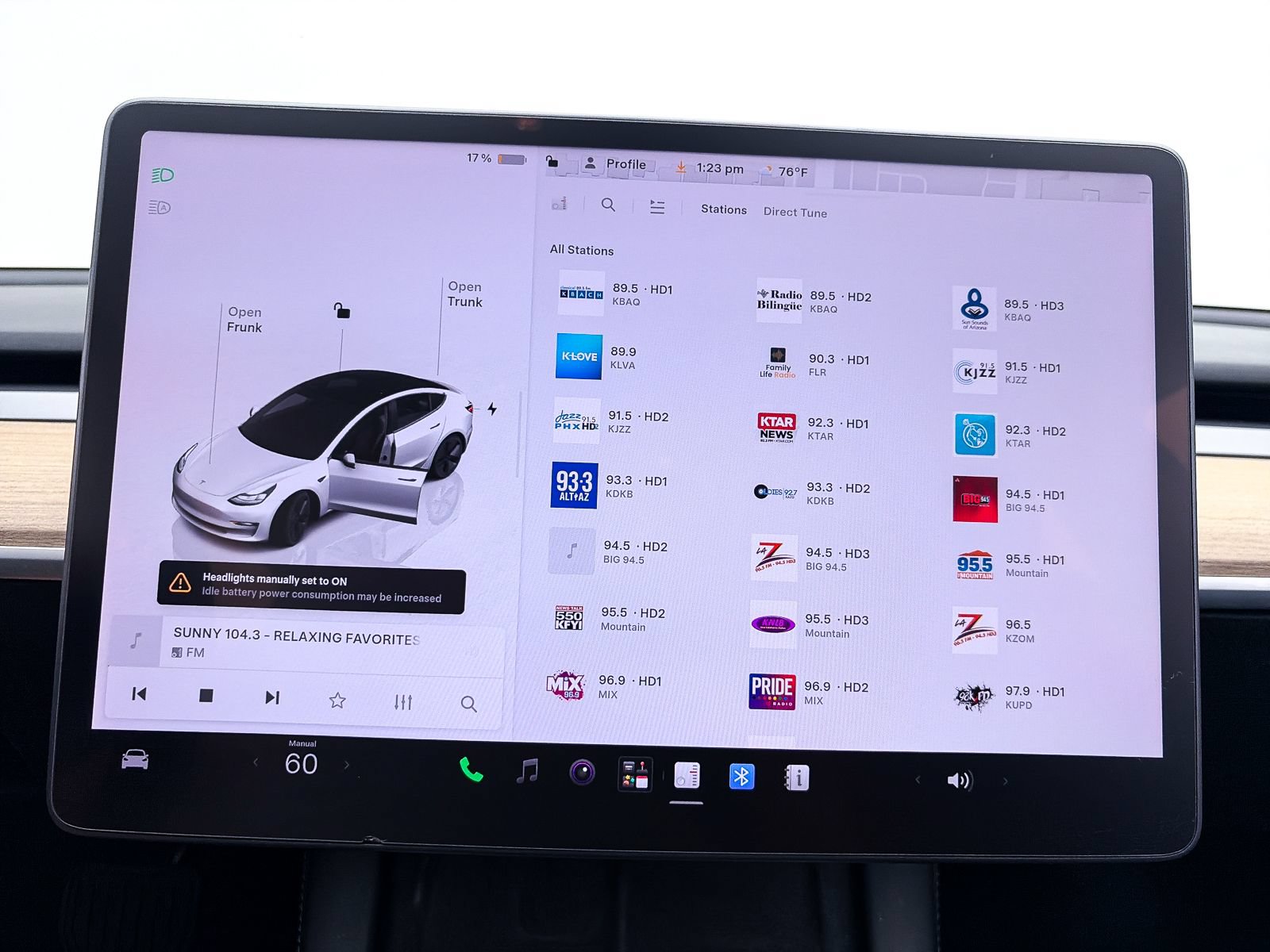 Used 2022 Tesla Model 3 Long Range AWD/4WD image 23