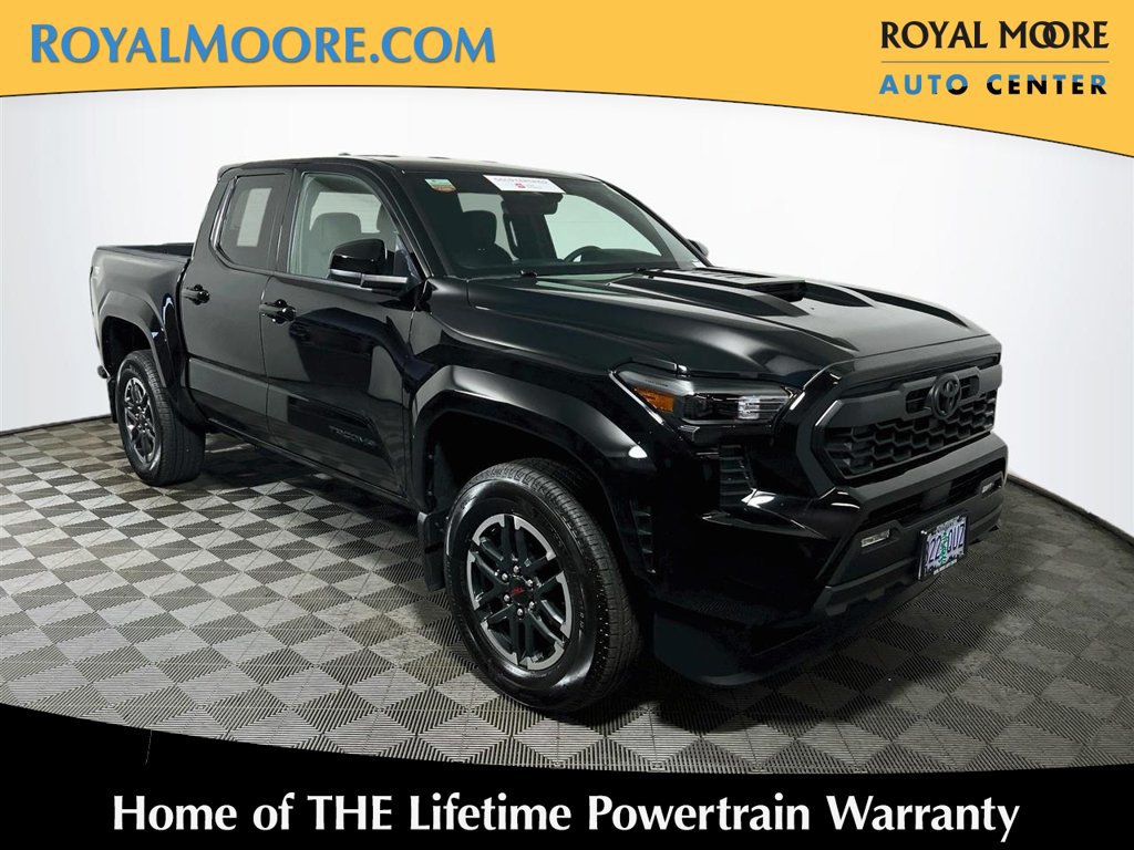 Certified 2025 Toyota Tacoma TRD Sport AWD/4WD image 1