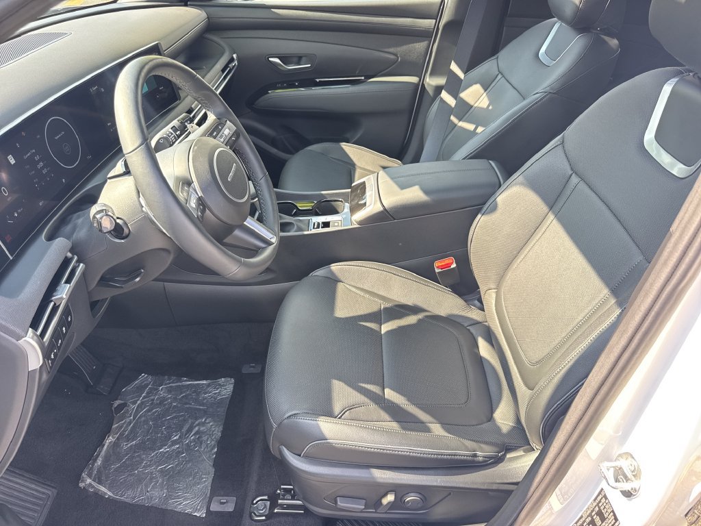 Used 2025 Hyundai Santa Cruz Limited AWD/4WD image 9