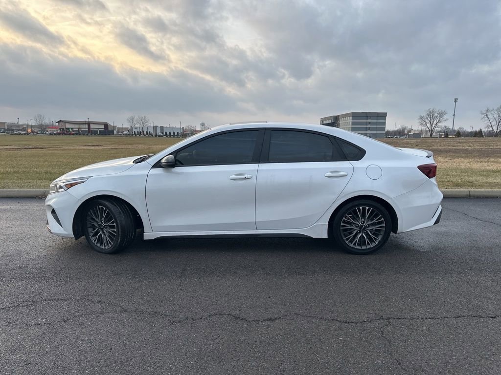 Used 2022 Kia Forte GT-Line w/ GT-Line Premium Package image 8