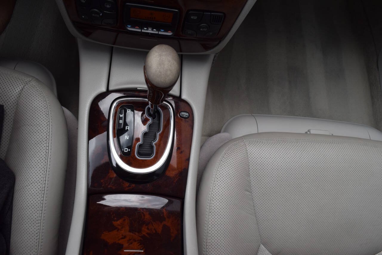 Used 2001 Mercedes-Benz S 500 image 34