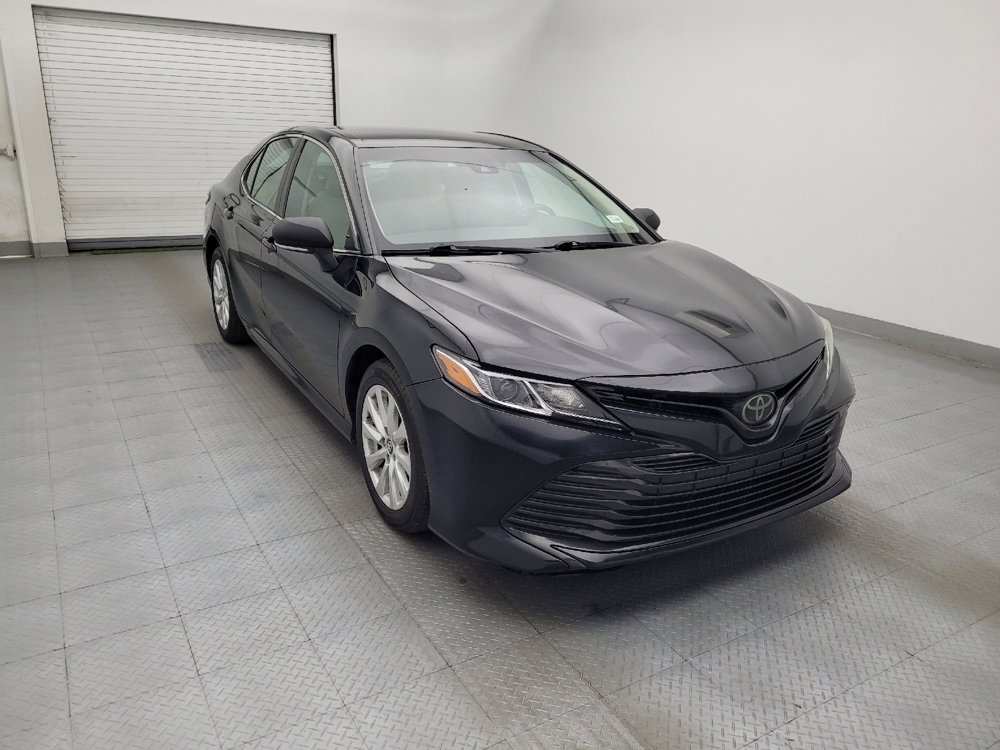Used 2018 Toyota Camry LE w/ Convenience Package FWD image 13