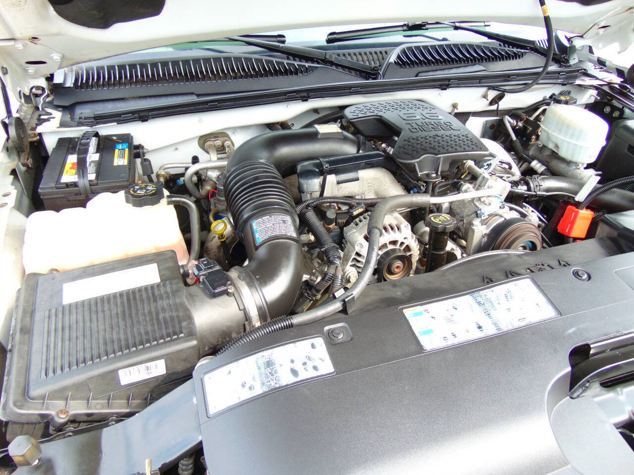 Used 2005 Chevrolet Silverado 2500 LS w/ Heavy-Duty Power Package RWD image 53