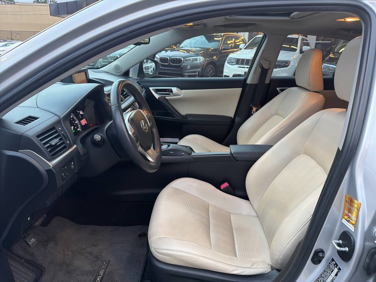 Used 2011 Lexus CT 200h Premium w/ Premium Audio Pkg image 29