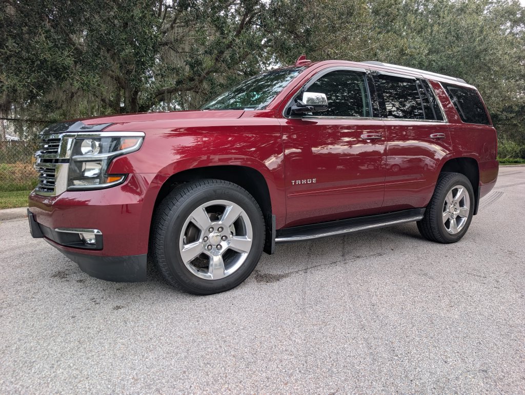 Used 2018 Chevrolet Tahoe Premier AWD/4WD image 3