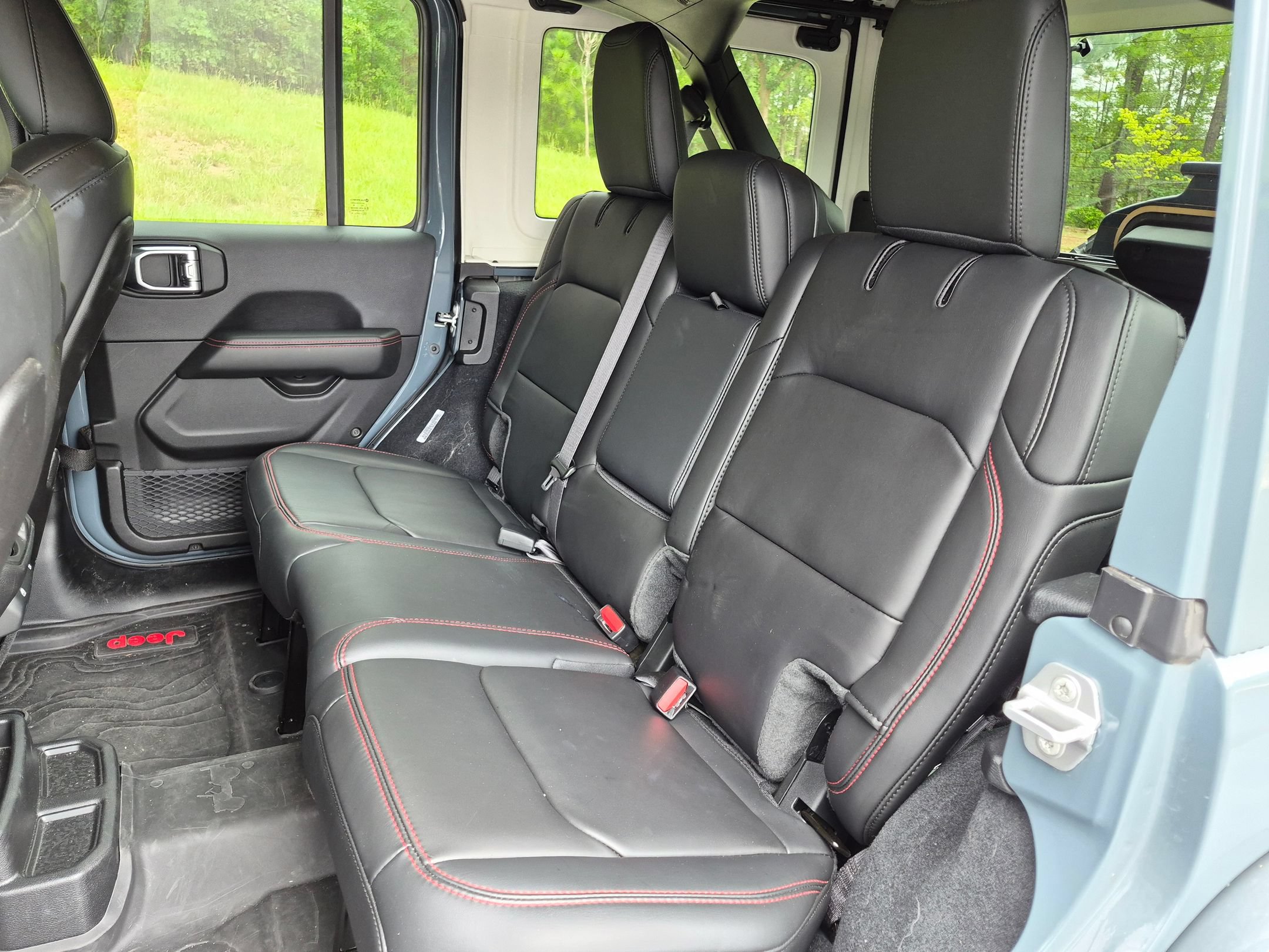 Used 2026 Jeep Wrangler Unlimited Rubicon w/ Safety Group AWD/4WD image 17