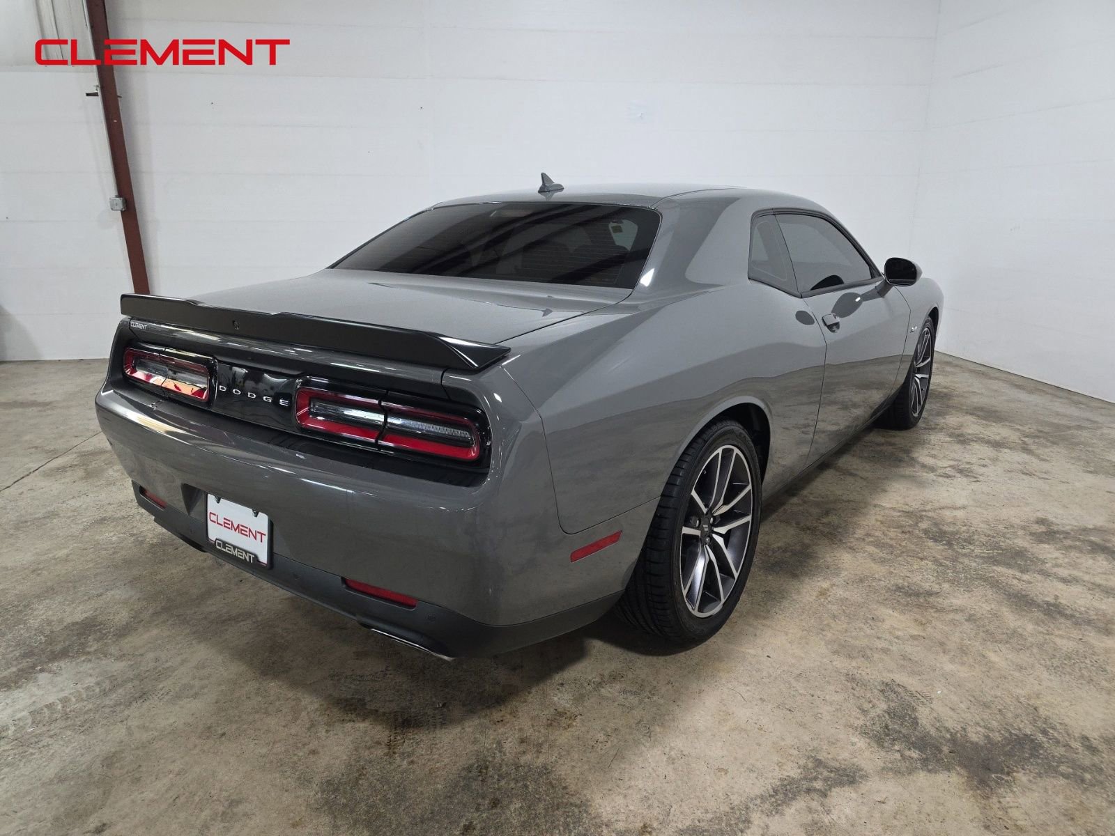 Used 2023 Dodge Challenger R/T w/ Plus Package image 6
