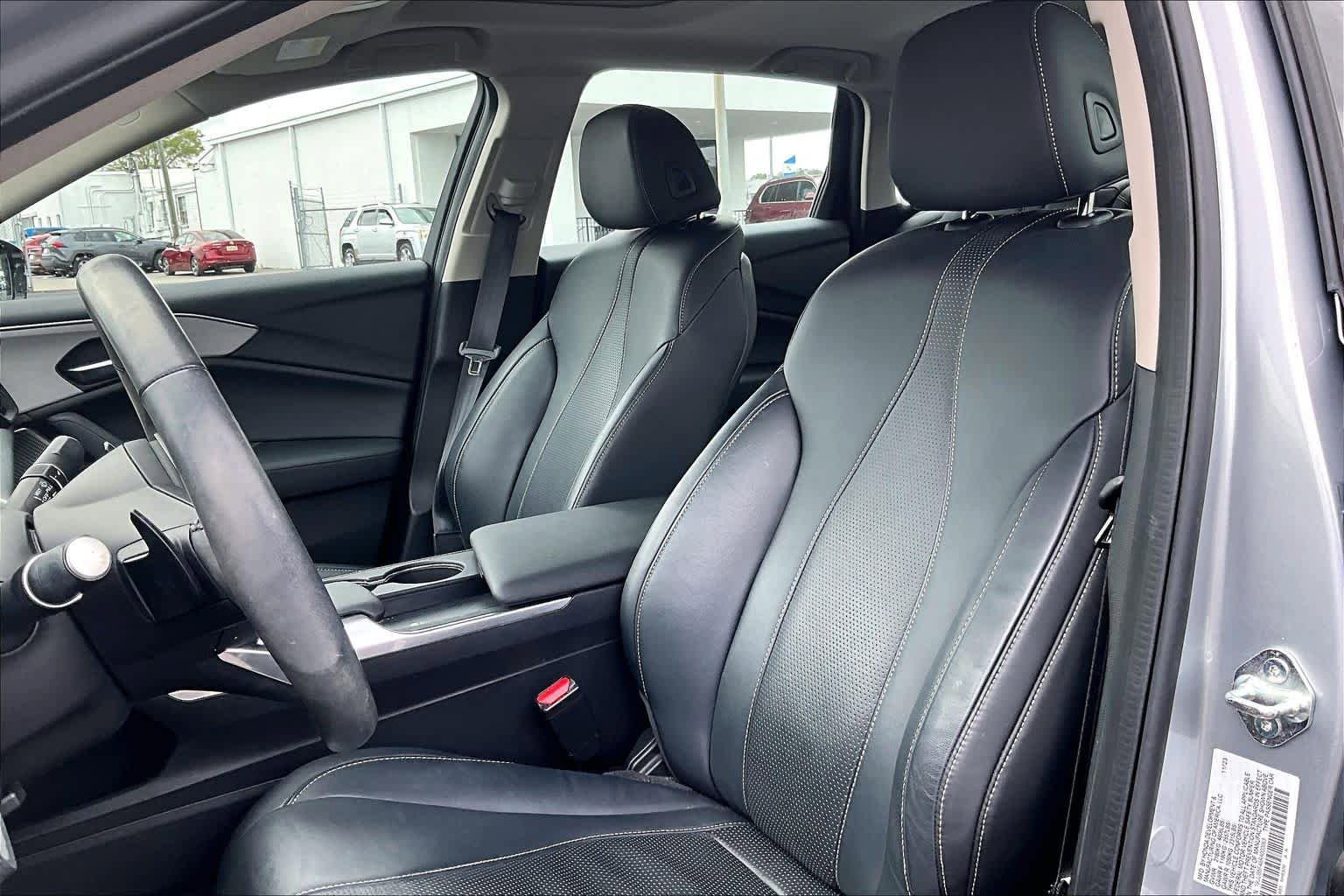 Used 2024 Acura TLX w/ Technology Package image 7