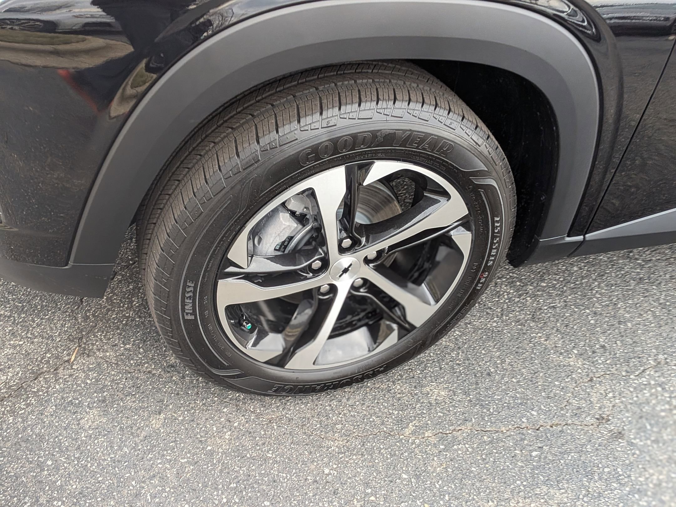 New 2026 Chevrolet Trax RS w/ Sunroof Package image 11