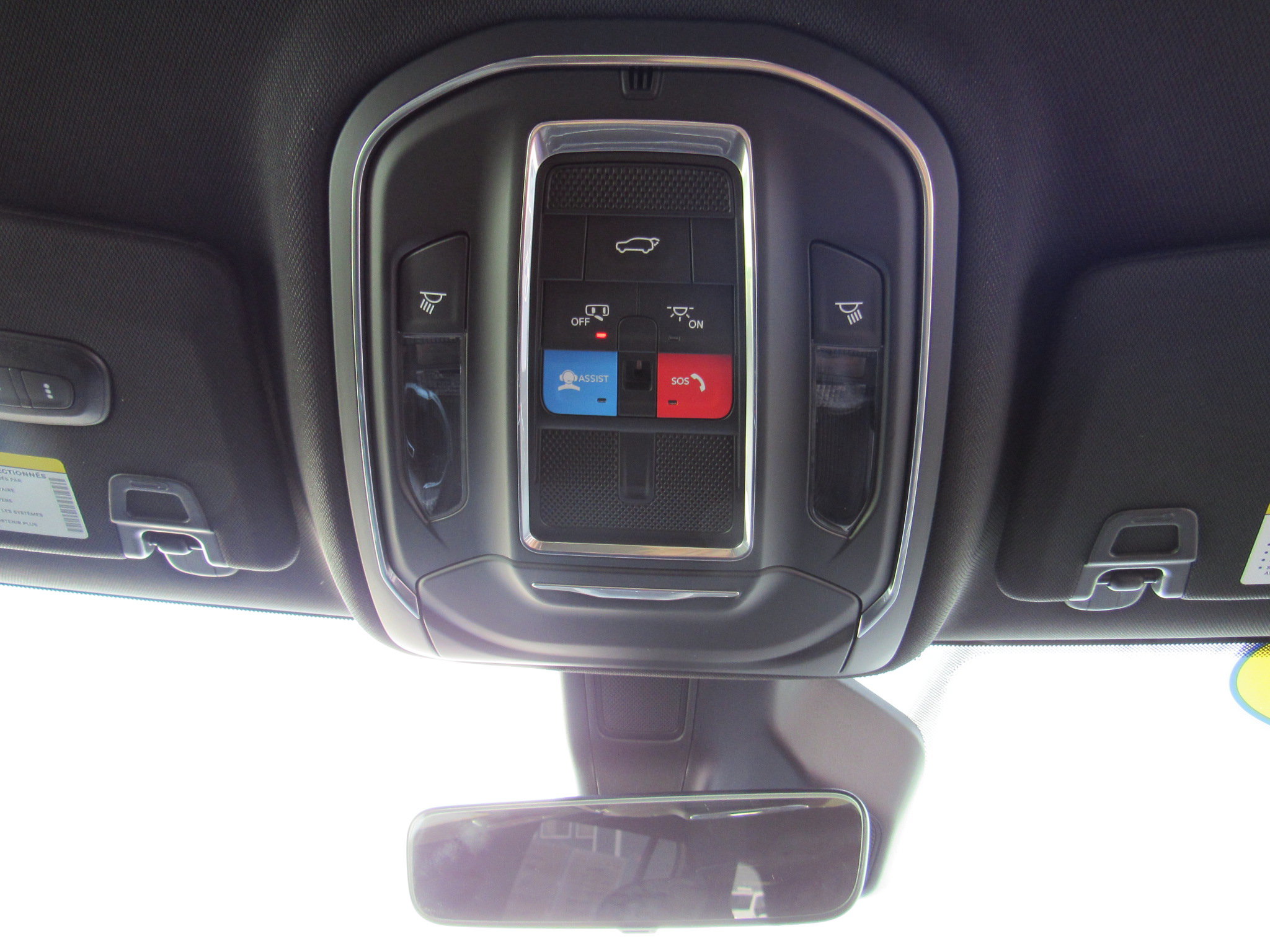 Used 2025 Jeep Grand Cherokee Limited AWD/4WD image 31