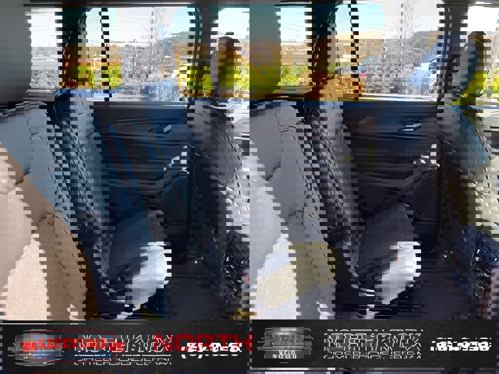 New 2025 Jeep Grand Cherokee L Altitude image 23