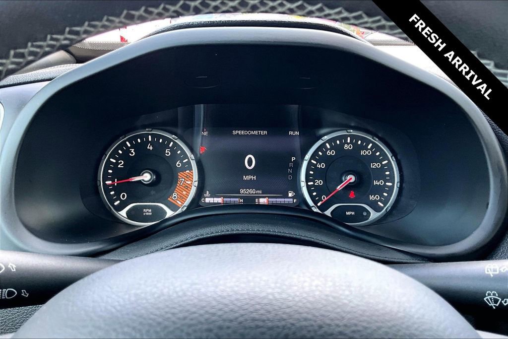 Used 2021 Jeep Renegade Latitude FWD image 13