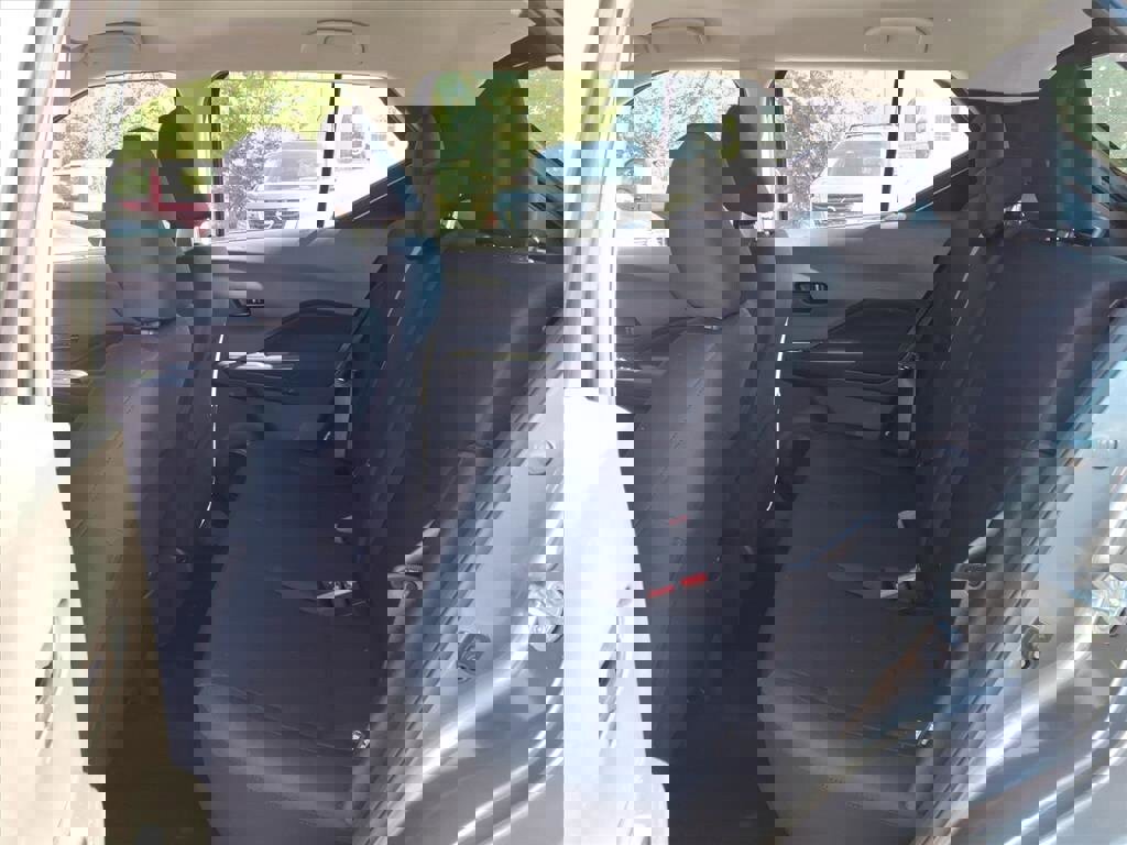 New 2025 Nissan Kicks Play S image 6