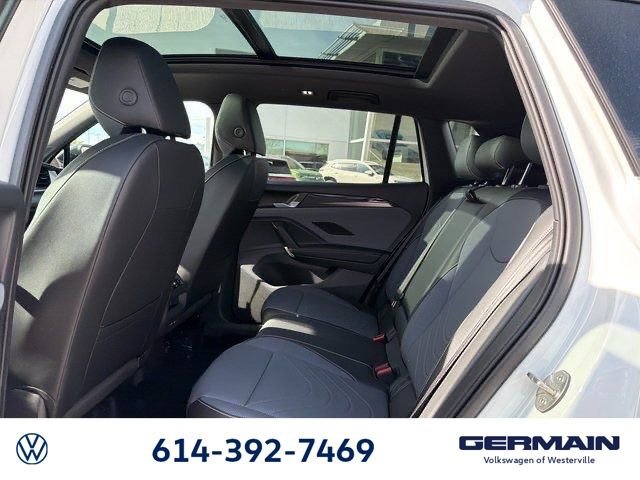 New 2026 Volkswagen Tiguan SE R-Line image 18