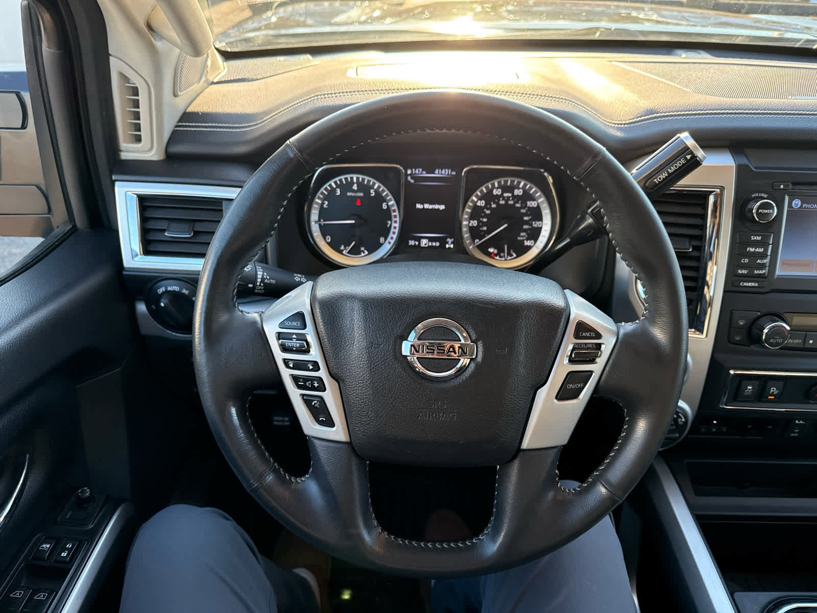 Used 2017 Nissan Titan PRO-4X image 17