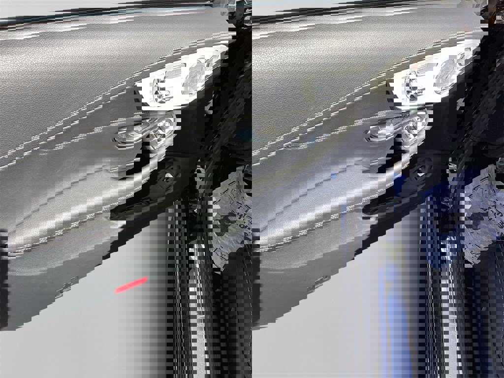 Used 2023 Mercedes-Benz C 300 Coupe image 14