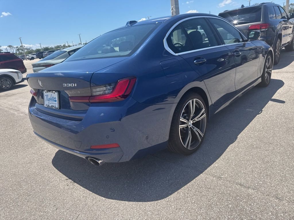 Used 2024 BMW 330i Sedan w/ Premium Package RWD image 5