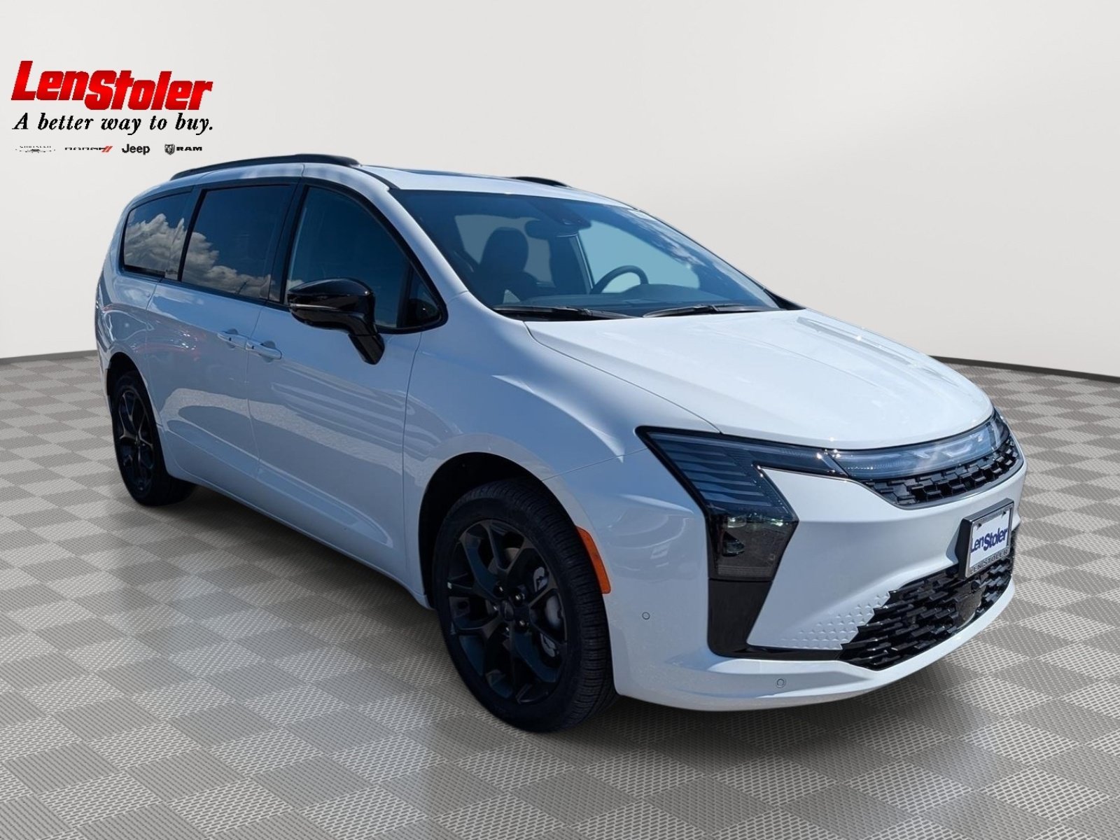 New 2027 Chrysler Pacifica Limited w/ Family Tech Group AWD/4WD image 4