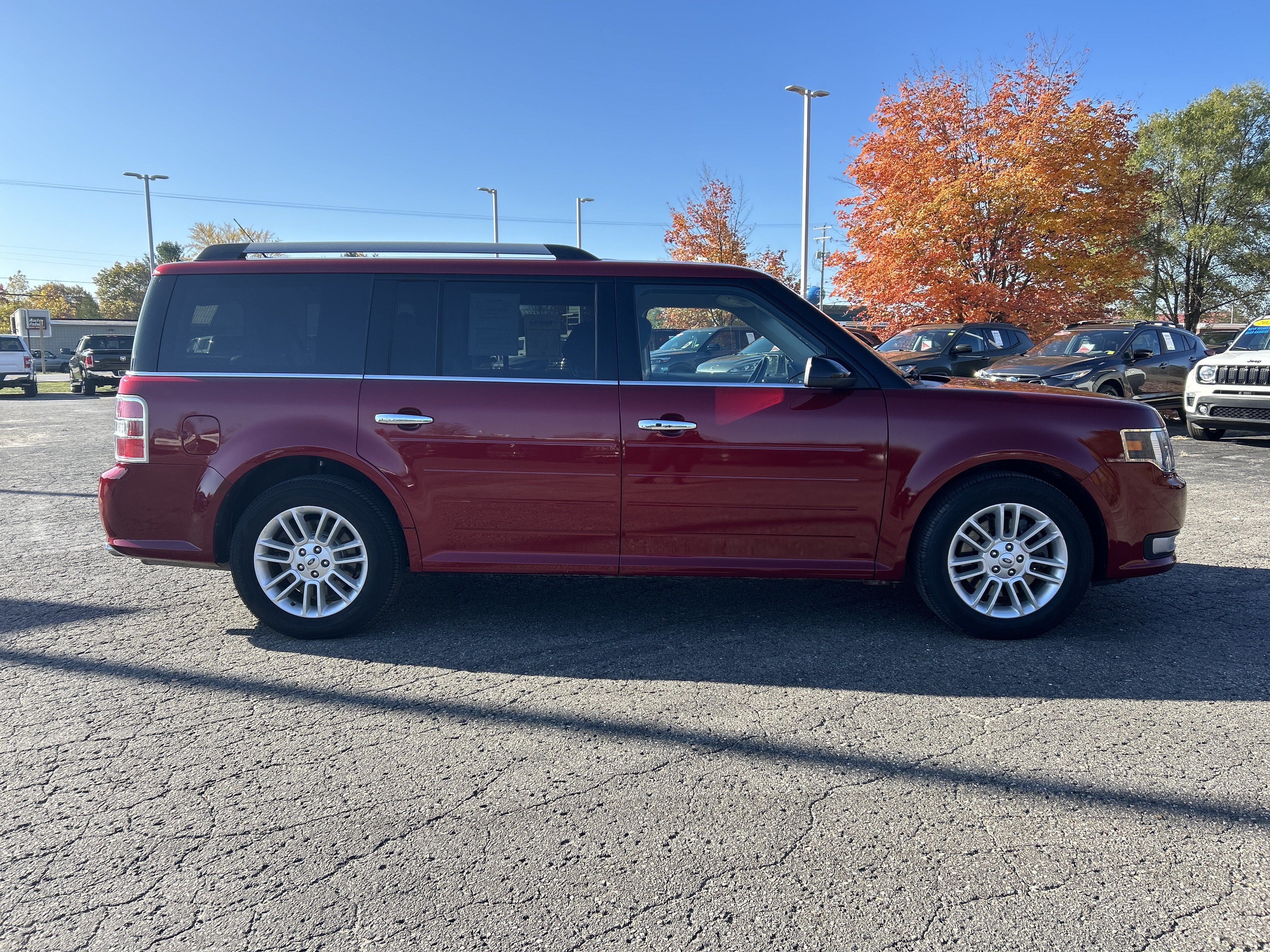 Used 2018 Ford Flex SEL w/ Equipment Group 202A AWD/4WD image 2