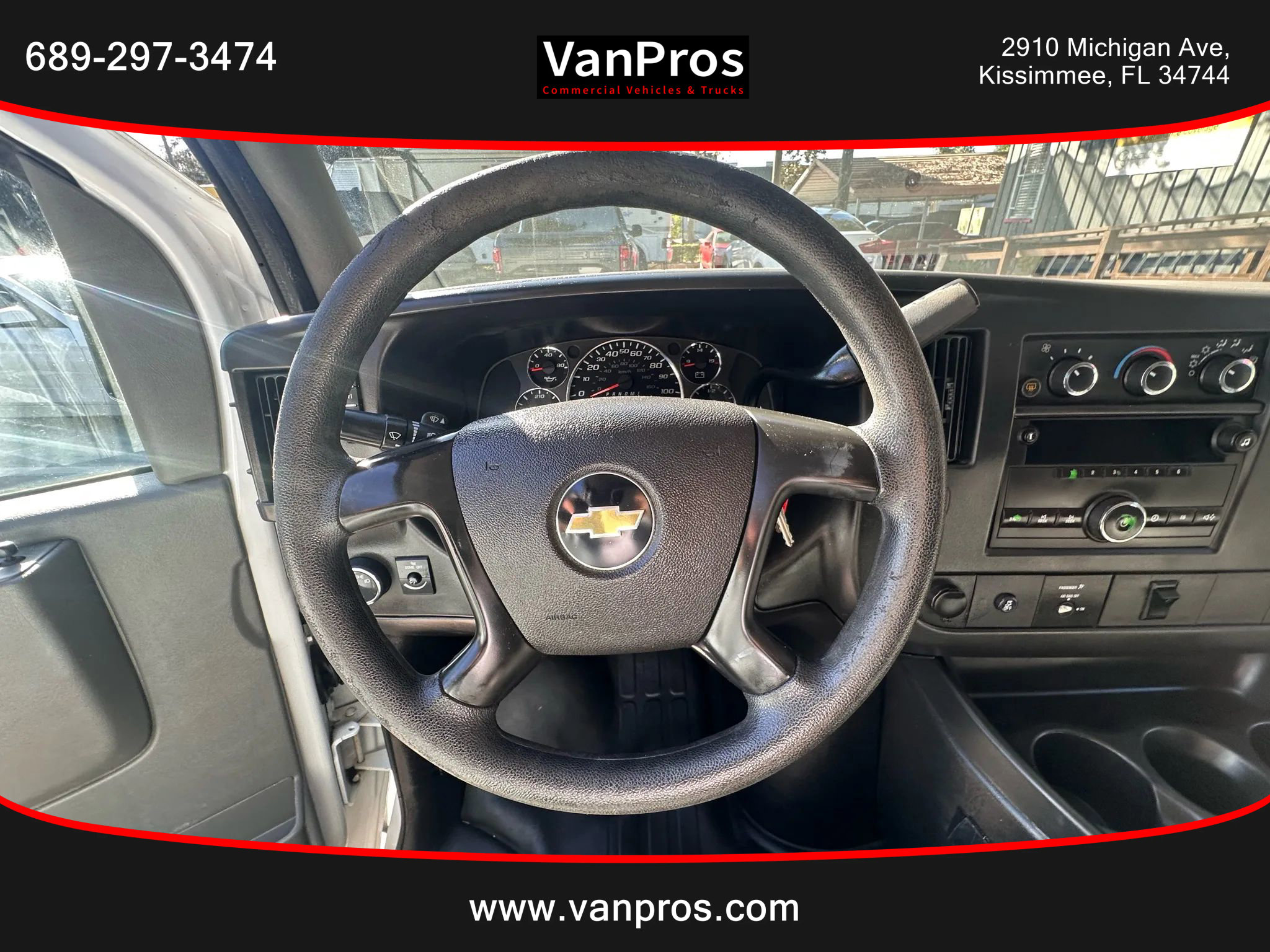 Used 2013 Chevrolet Express 2500 Van 3D image 10