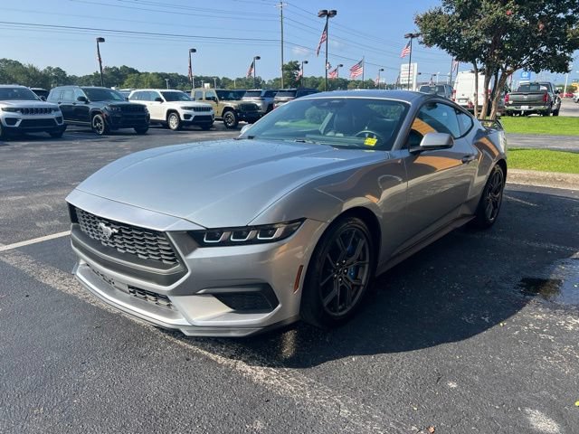 Used 2024 Ford Mustang Premium w/ 2.3L High Performance Package RWD image 4