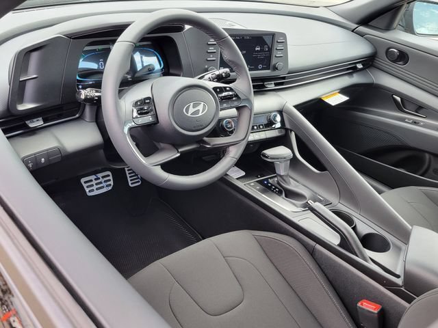 New 2026 Hyundai Elantra Sport FWD image 5