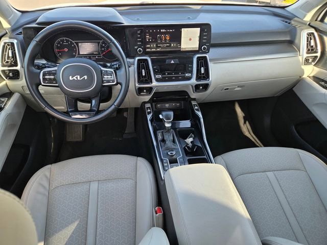 Used 2022 Kia Sorento SX AWD/4WD image 11
