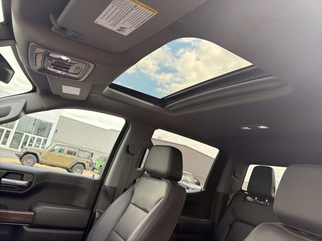 Used 2021 Chevrolet Silverado 1500 LT Trail Boss w/ Convenience Package II image 21