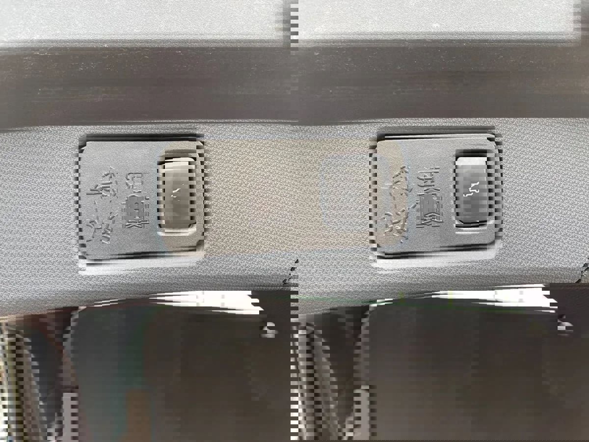 Used 2021 Ford Mustang Mach-E Premium image 13