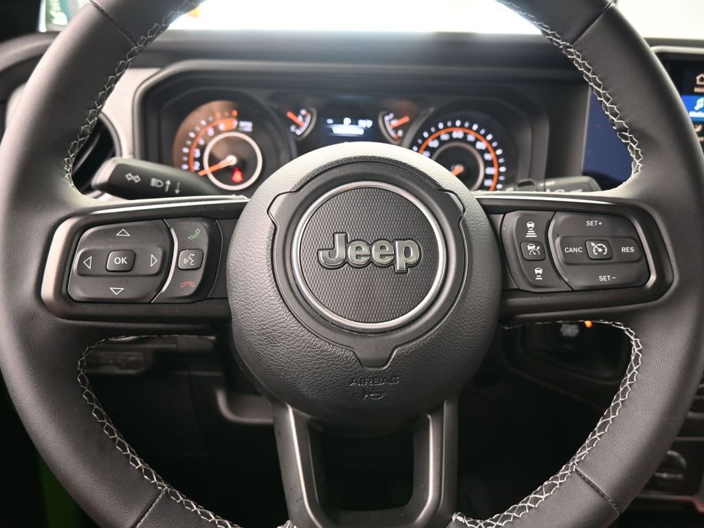 Used 2025 Jeep Wrangler Sport image 24