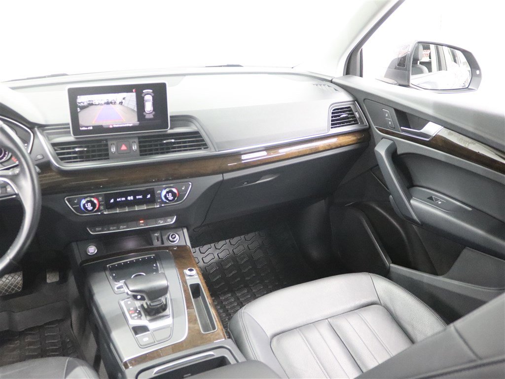 Used 2018 Audi Q5 2.0T Premium Plus w/ Premium Plus Package image 19