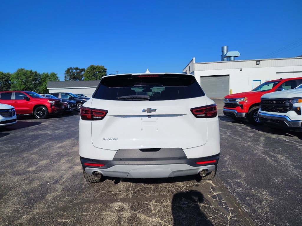 New 2025 Chevrolet Blazer LT w/ Convenience Package image 4