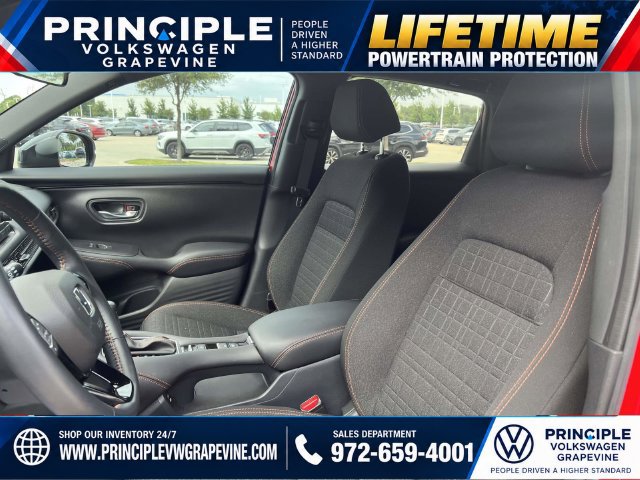 Used 2025 Honda HR-V Sport image 12