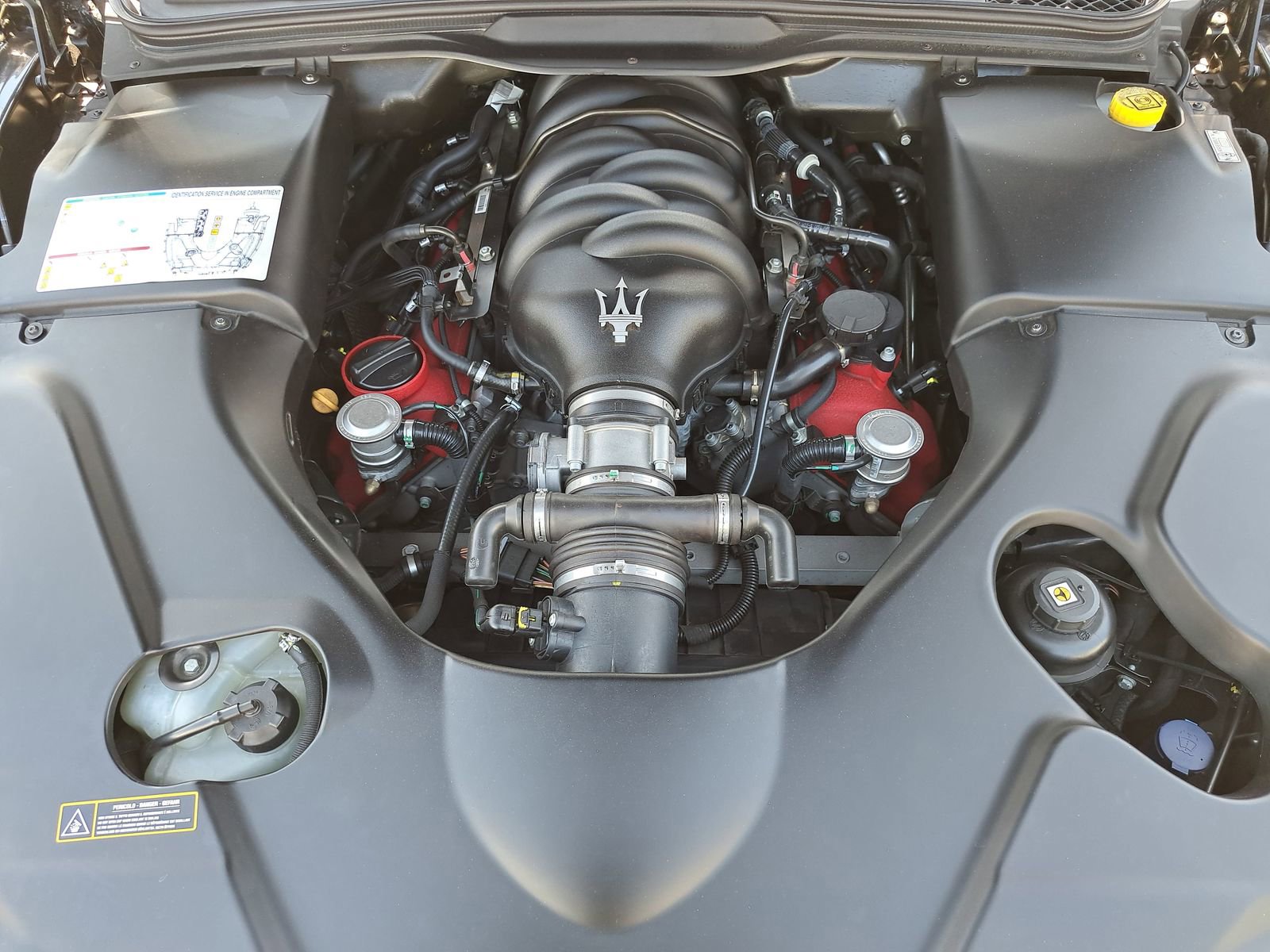 Used 2012 Maserati GranTurismo S RWD image 32
