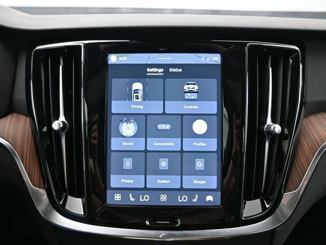 Used 2025 Volvo S60 B5 Plus image 13