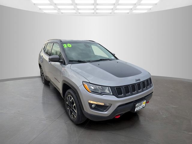 Used 2020 Jeep Compass Trailhawk AWD/4WD image 2
