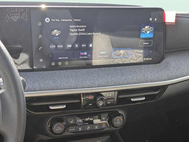 New 2026 Nissan Kicks SV w/ Cold Weather Package FWD image 18