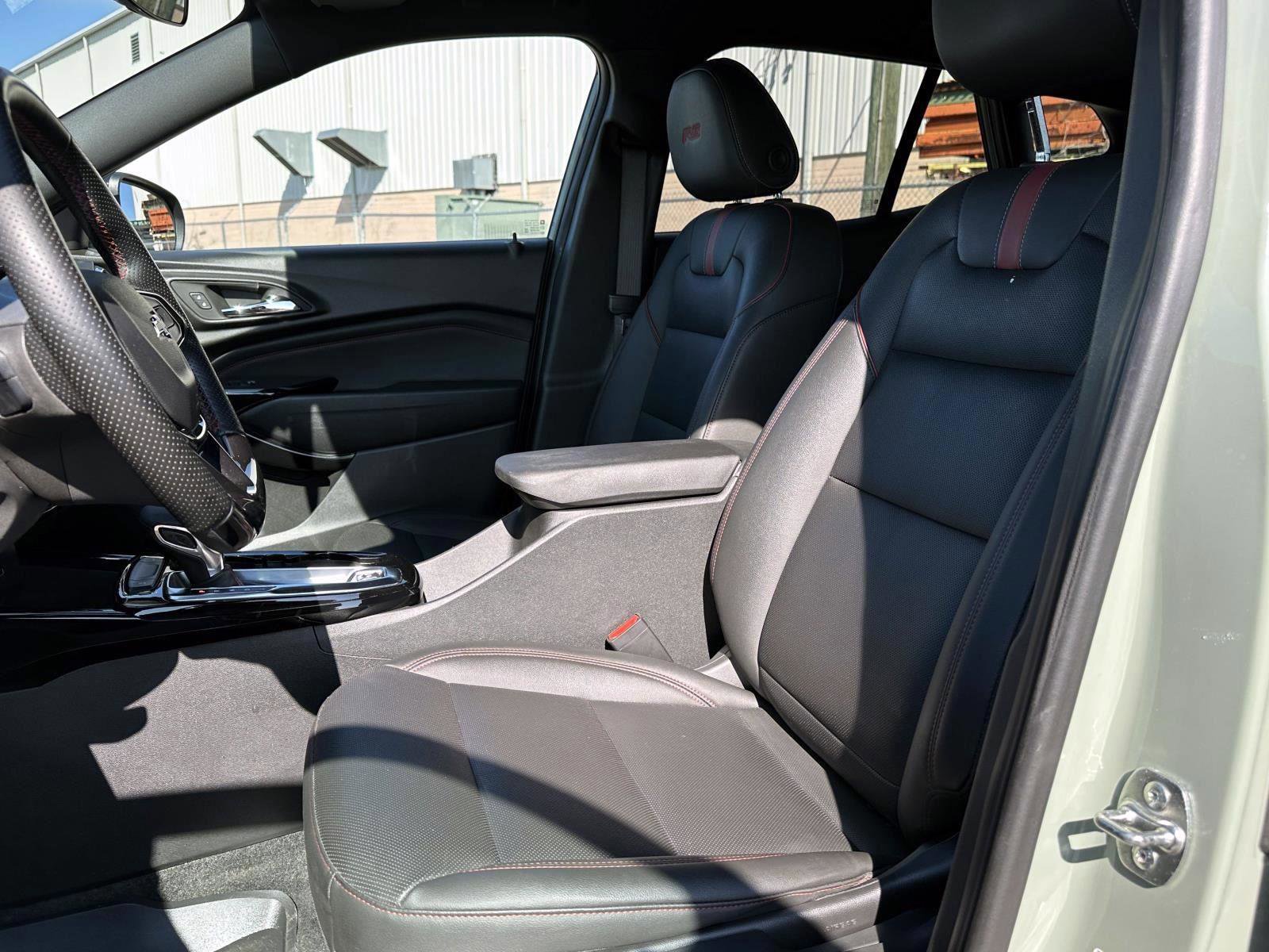 Certified 2024 Chevrolet Trax RS w/ Driver Confidence Package image 16