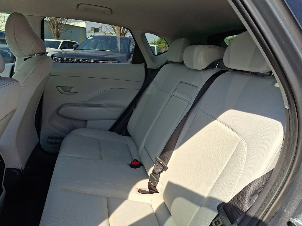 Used 2024 Hyundai Kona SEL image 19