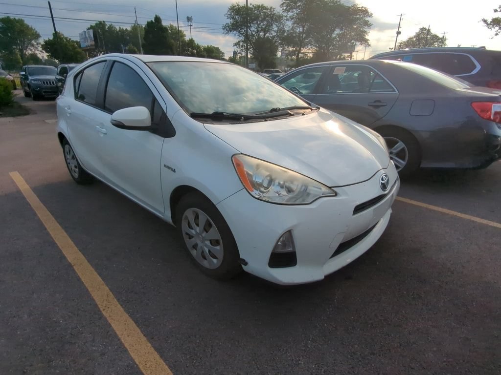 Used 2012 Toyota Prius C One FWD image 3
