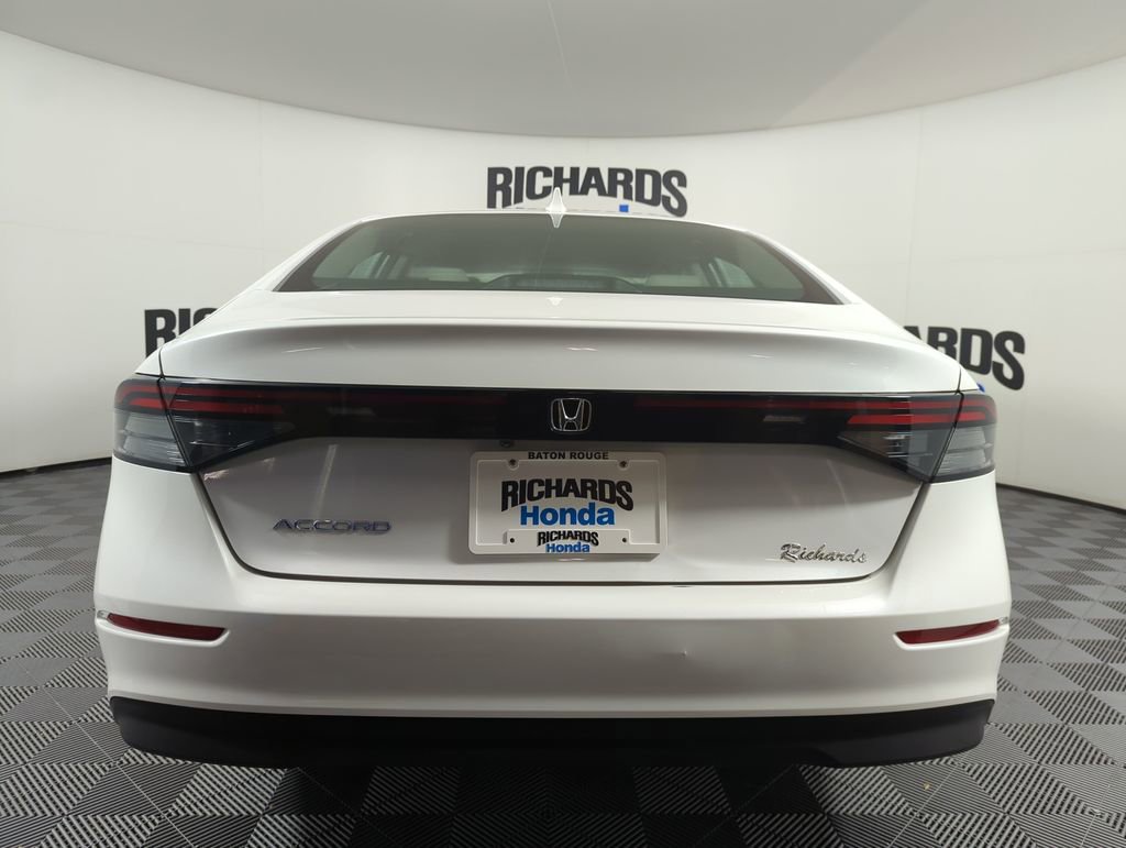 Certified 2025 Honda Accord LX image 5
