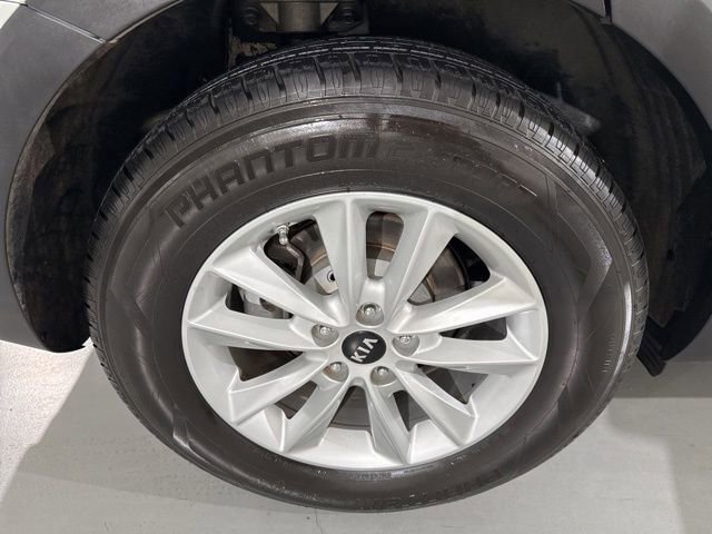 Used 2019 Kia Sorento LX w/ Option Group 020 image 15