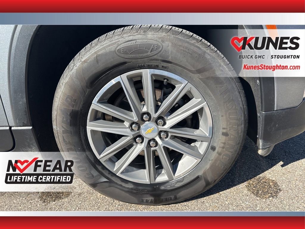 Used 2023 Chevrolet Traverse LT w/ LPO, Floor Liner Package image 15