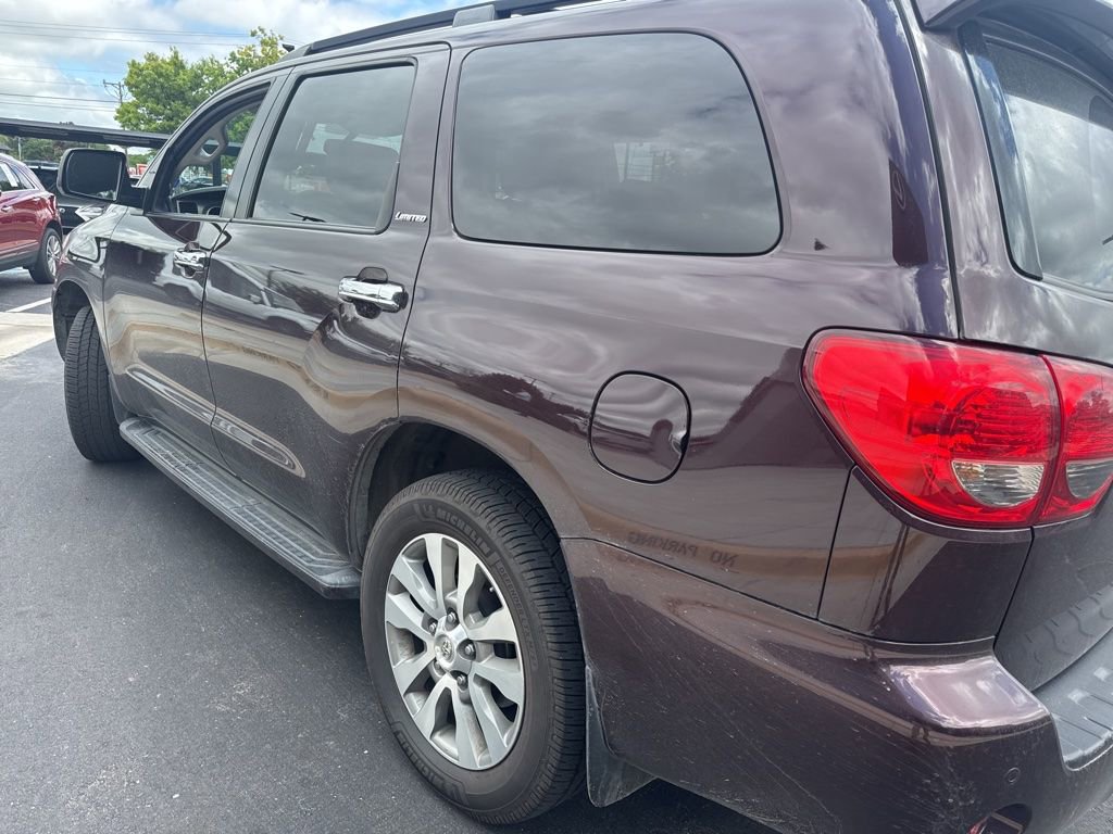 Used 2017 Toyota Sequoia Limited w/ Safety & Convenience Package AWD/4WD image 3