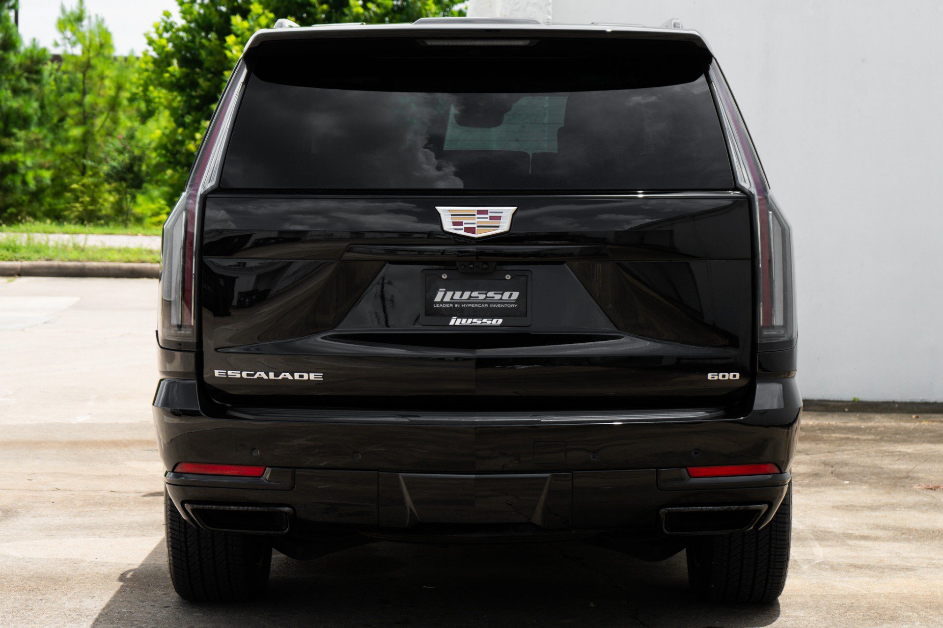 Used 2026 Cadillac Escalade Platinum Sport w/ LPO, Floor Liner Package AWD/4WD image 16
