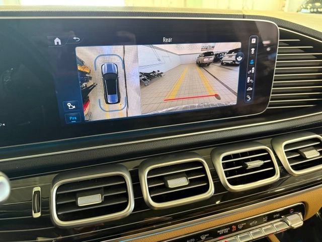 Used 2024 Mercedes-Benz GLS 450 4MATIC image 16