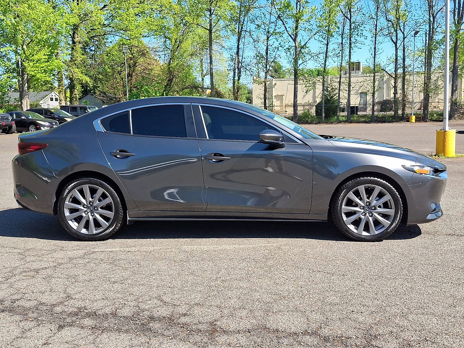 Used 2024 MAZDA MAZDA3 s FWD image 8