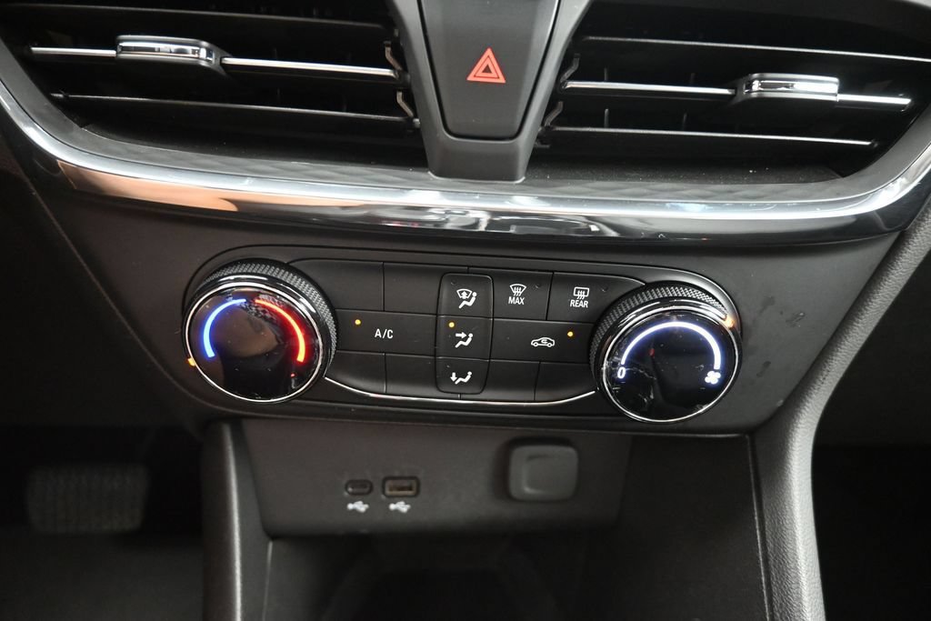 Used 2025 Buick Encore GX Preferred FWD image 16