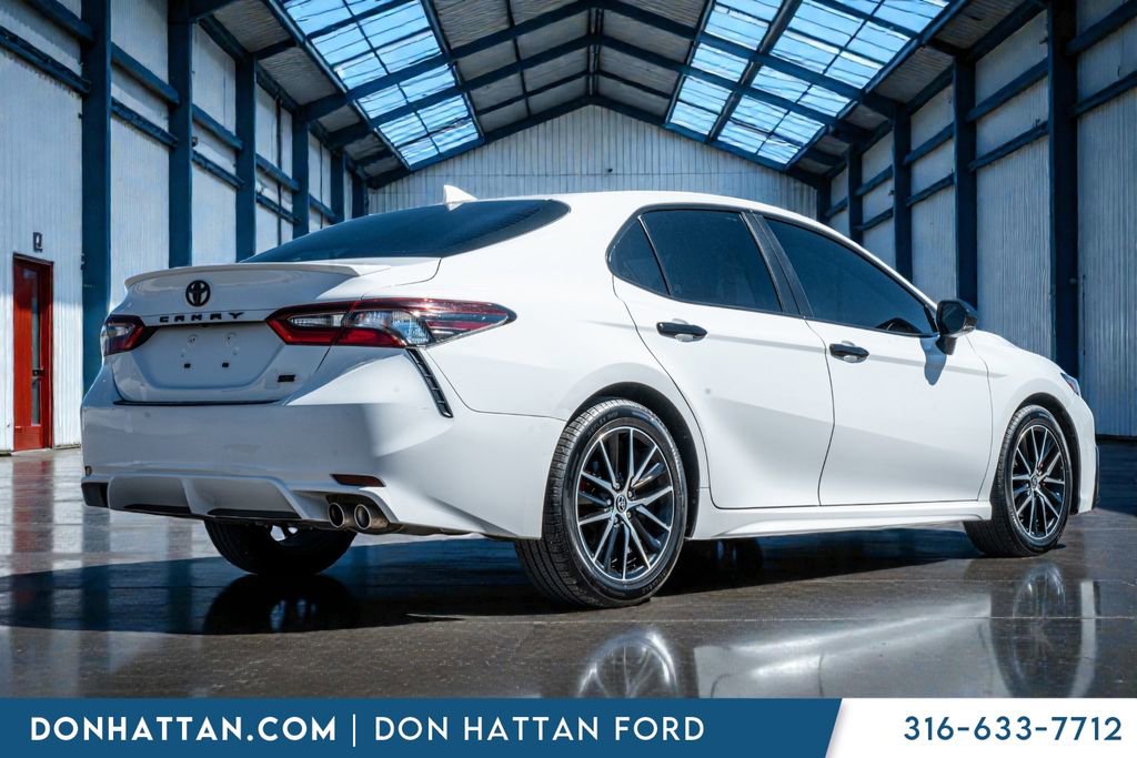 Used 2023 Toyota Camry SE image 30
